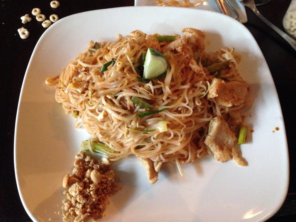 Aroy Thai Fusion - Pad Thai