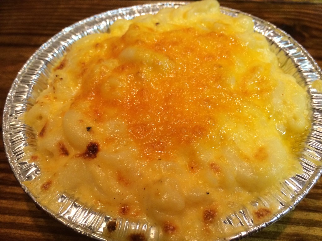 4 Bones - Bacon Mac N Cheese
