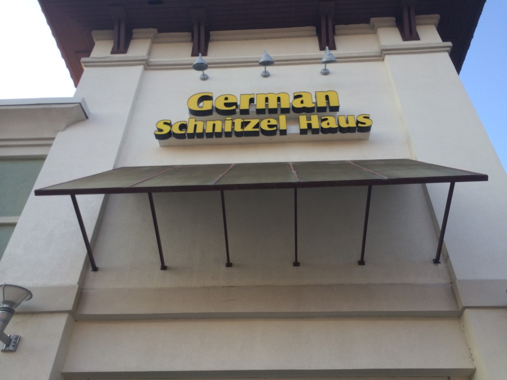 Schnitzel Haus - Exterior