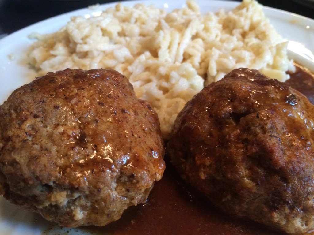 Schnitzel Haus - Frikadelle