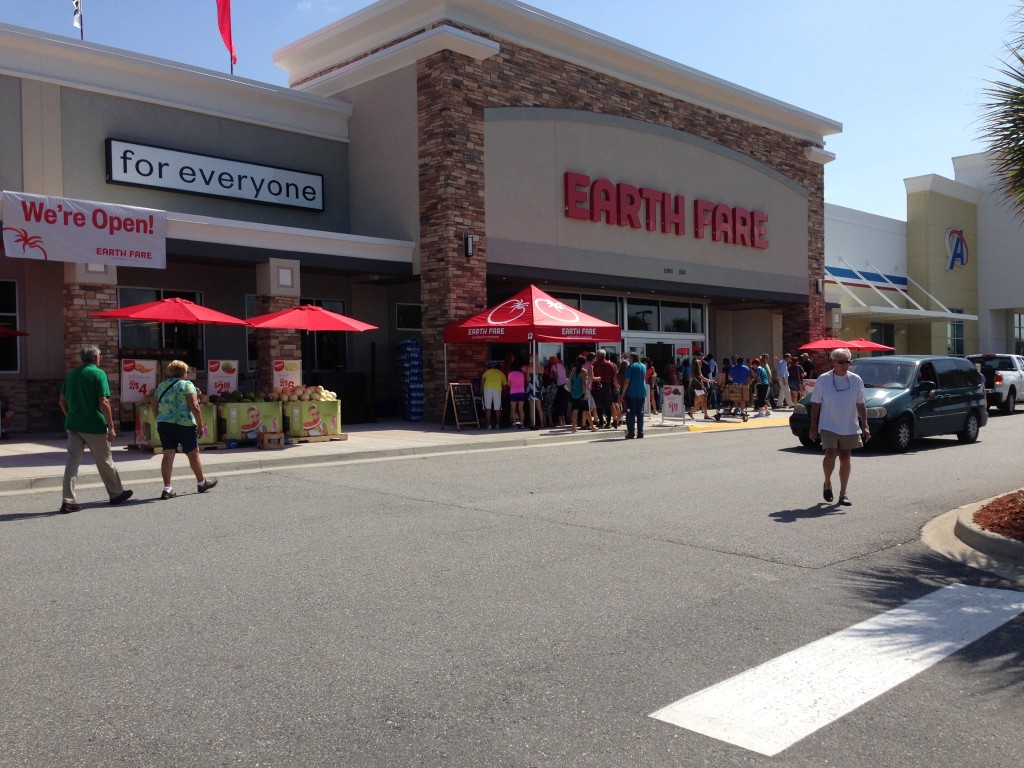 Earth Fare - Exterior