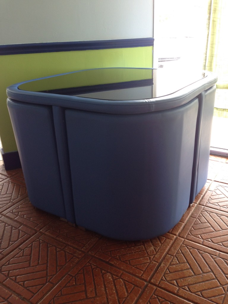 Q-Cup Boba Tea - Strange Seating