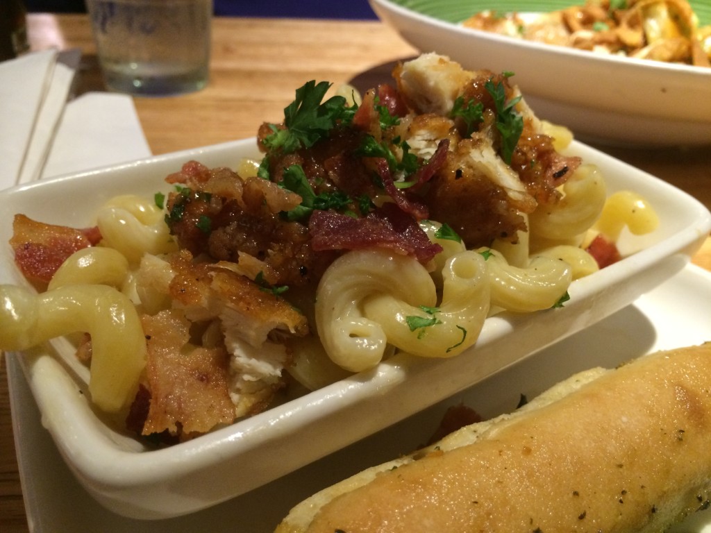 Applebees - Mac N Cheese