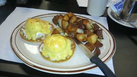 Oceana - Crab Benedict