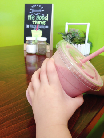 Kairos - Kids Strawberry Smoothie