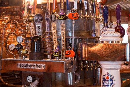 Kickbacks Gastropub & Goozlepipe and Guttyworks