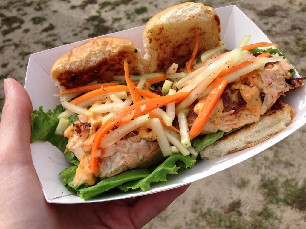 Berry Good Farms On the Go - Salmon Cake Sliders