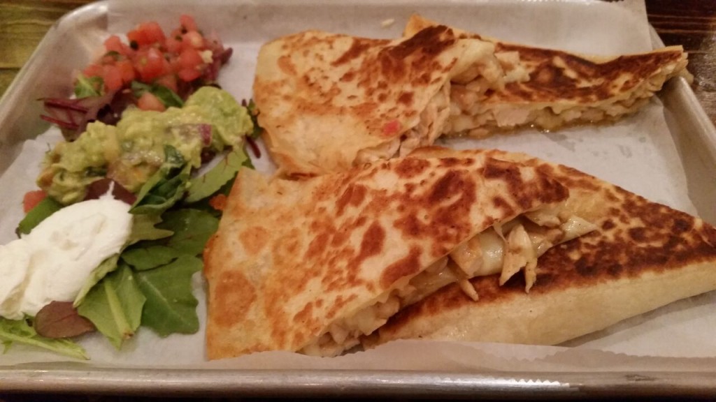 Cantina Louie - Cantina Quesadilla