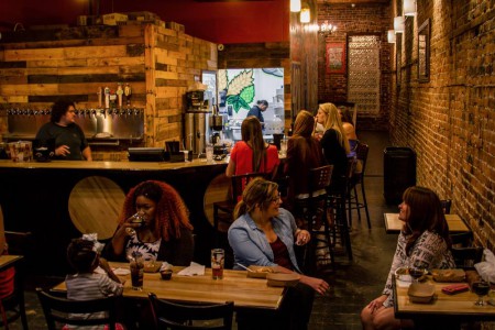 Spliff's Gastropub - Interior