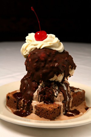 Bob's - Brownie Sundae Cake