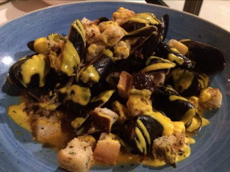 Hobnob - Steamed Mussels