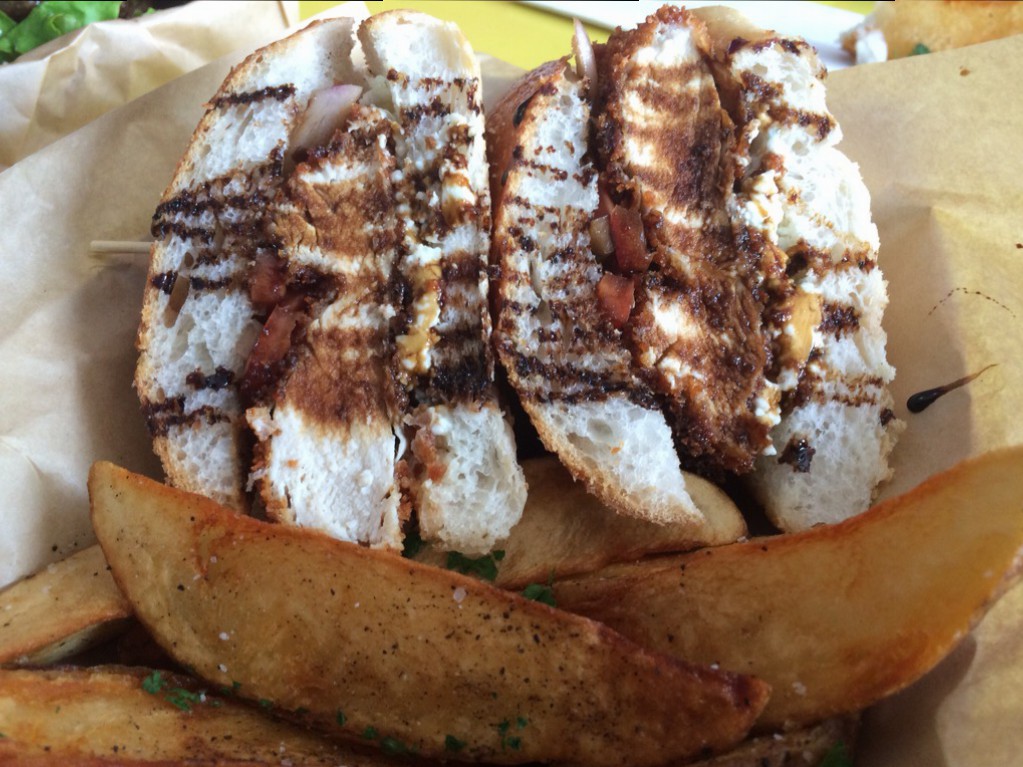 Chomp Chomp - Panko Crusted Chicken Sandwich